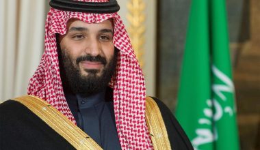 Η Σαουδική Αραβία απειλεί τις ΗΠΑ με περικοπή της παραγωγής πετρελαίου