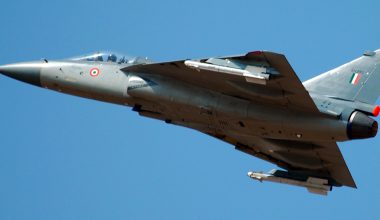 Tejas: Νέα συντριβή για το ινδικό μαχητικό – Σώθηκε ο πιλότος