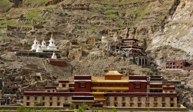 Θιβέτ: H τεράστια βιβλιοθήκη που ανακαλύφθηκε σε μοναστήρι το 2003 με σχεδόν 84.000 αρχαία χειρόγραφα! (βίντεο)