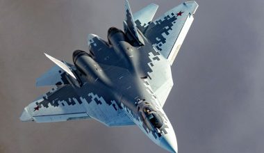 Η Ινδία επισημοποιεί την απόκτηση του ρωσικού μαχητικού 5ης γενιάς Su-57