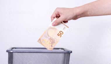 Η κυβέρνηση της ΝΔ έδωσε το 2024-2025 για «συμβουλές» πάνω από 1 δισ. ευρώ!