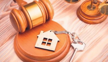 Η ΑΑΔΕ ξεκινάει νέο γύρο πλειστηριασμών: Σφίγγει ο κλοιός για τους οφειλέτες