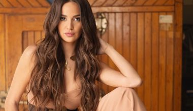 Νέα Υόρκη: Η Ρία Ελληνίδου εμφανίστηκε σε γιγαντο-οθόνη στην Times Square – Η καμπάνια για την ισότητα των γυναικών