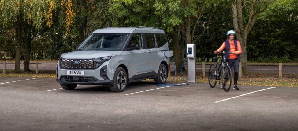 Αναβαθμίσεις για το Ford E-Tourneo Courier