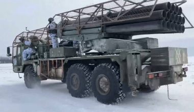 Η Μόσχα ανακοίνωσε κατάληψη νέων θέσεων στην 4η επέτειο του πολέμου – Σφυροκόπημα με ομοβροντίες ρουκετών