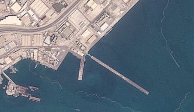 Νέες πιέσεις των ΗΠΑ στο Ιράν: Εν πλω ο πέμπτος στόλος – Ακολουθούν έξι F-22