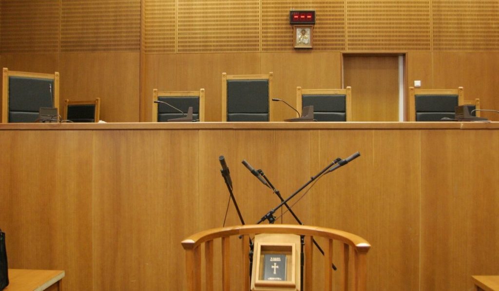 Αθώοι και οι 7 κατηγορούμενοι για την επίθεση με οπαδικά κίνητρα που οδήγησαν σε κωματώδη κατάσταση 20χρονο