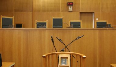 Αθώοι και οι 7 κατηγορούμενοι για την επίθεση με οπαδικά κίνητρα που οδήγησαν σε κωματώδη κατάσταση 20χρονο