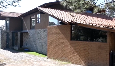 Μεξικό: Η διώροφη βίλα που κρυβόταν ο «Ελ Μέντσο» – Τα ντουλάπια γεμάτα φάρμακα και το εικονοστάσι (φώτο-βίντεο)