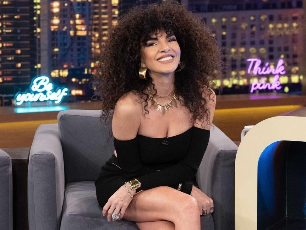 Μ.Σολωμού: «Θα είχα κρεμαστεί απ’ το ταβάνι αν έμενα με έναν άντρα 10 χρόνια» (βίντεο)