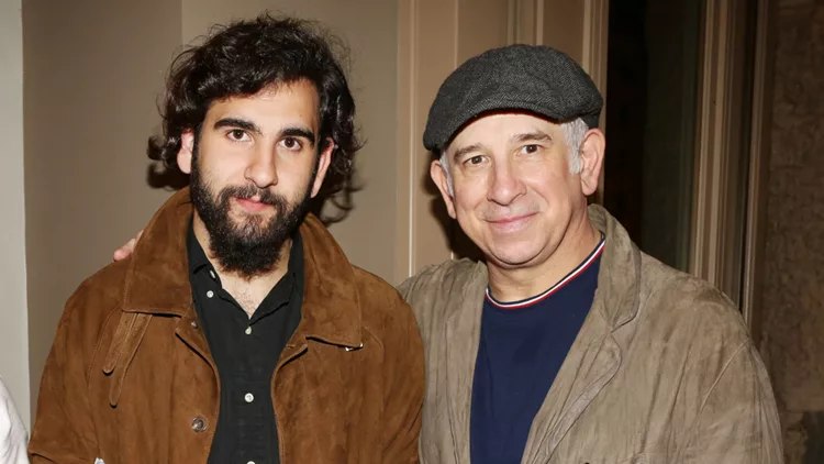 Δ.Φιλιππίδης: «Μπαινόβγαινε στα κρατητήρια, ήταν πολύ περίεργο για εμένα» – Ο γιος του Π.Φιλιππίδη εξομολογείται