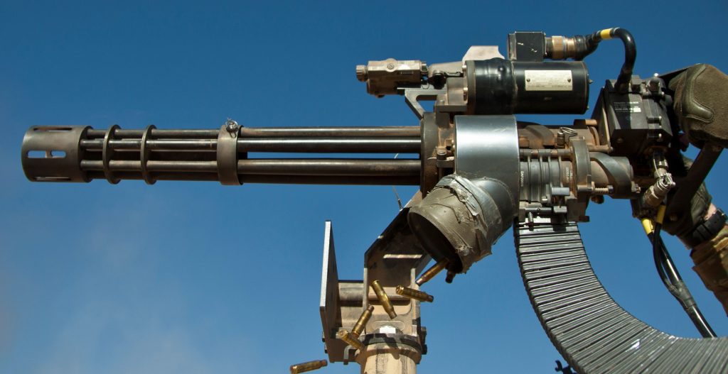 Βίντεο: Οι Ουκρανοί καταρρίπτουν ρωσικό drone Shaded με M134 Minigun με λέιζερ