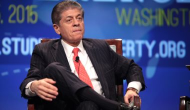 Πρώην Αμερικανός δικαστής: «Αν δοθούν πυρηνικά όπλα στην Ουκρανία είναι σα να παίζουμε με την φωτιά»