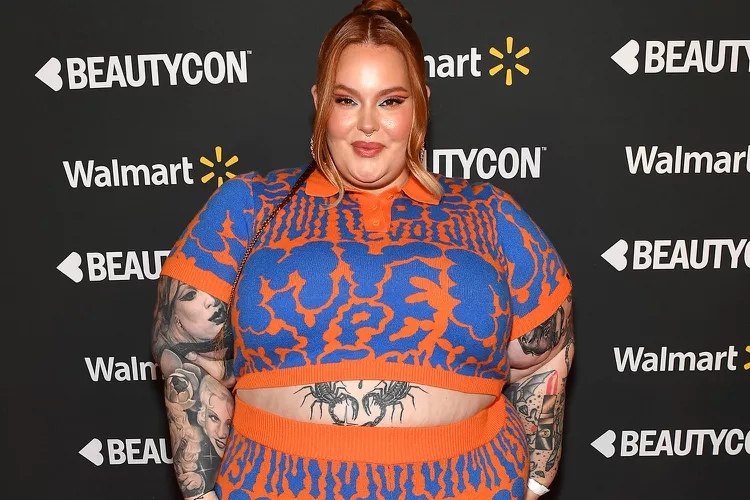 Tess Holliday: Δεν της ενέκριναν ασφάλεια ζωής λόγω…υπερβολικού βάρους – Η καταγγελία του plus size μοντέλου