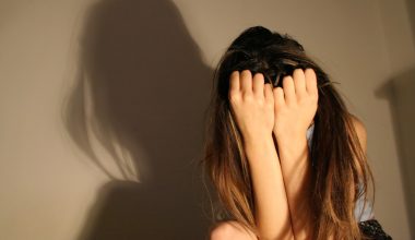 Κορίτσια από Γυμνάσιο της Πάτρας ξυλοφόρτωσαν συμμαθήτριά τους σε σχολική εκδρομή