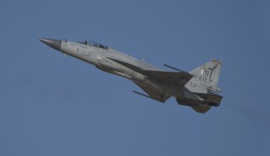 Το Πακιστάν διαψεύδει ότι καταρρίφθηκε μαχητικό του αεροσκάφος στο Αφγανιστάν