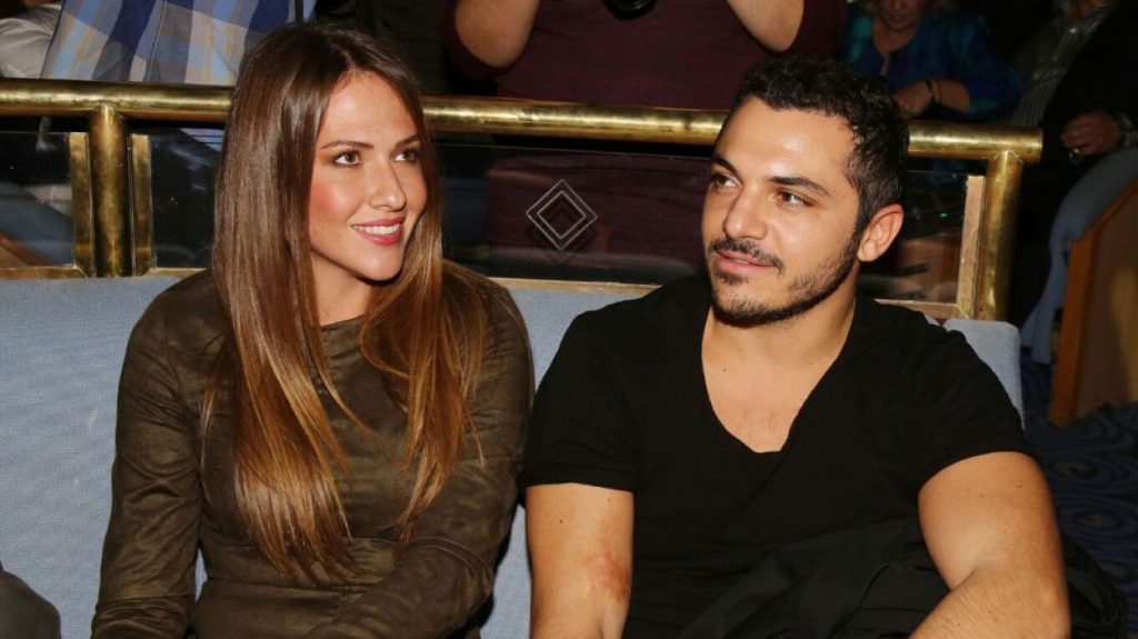 Μ.Δεληθανάση για την προσπάθεια του Κ.Δόξα να παίξει το βίντεο με τα κλάμματα της κόρης τους: «Θλιβερό» (βίντεο)