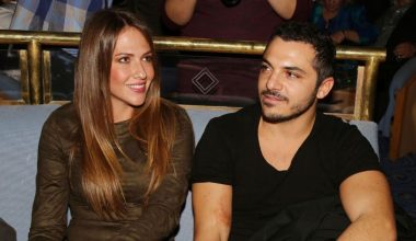 Μ.Δεληθανάση για την προσπάθεια του Κ.Δόξα να παίξει το βίντεο με τα κλάμματα της κόρης τους: «Θλιβερό» (βίντεο)