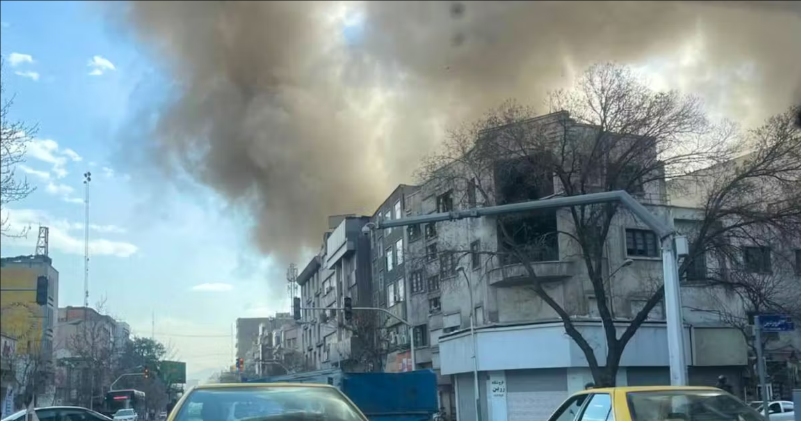 Δείτε ζωντανά εικόνα από την Τεχεράνη και το Τελ Αβίβ μετά την έναρξη της νέας σύγκρουσης (βίντεο)