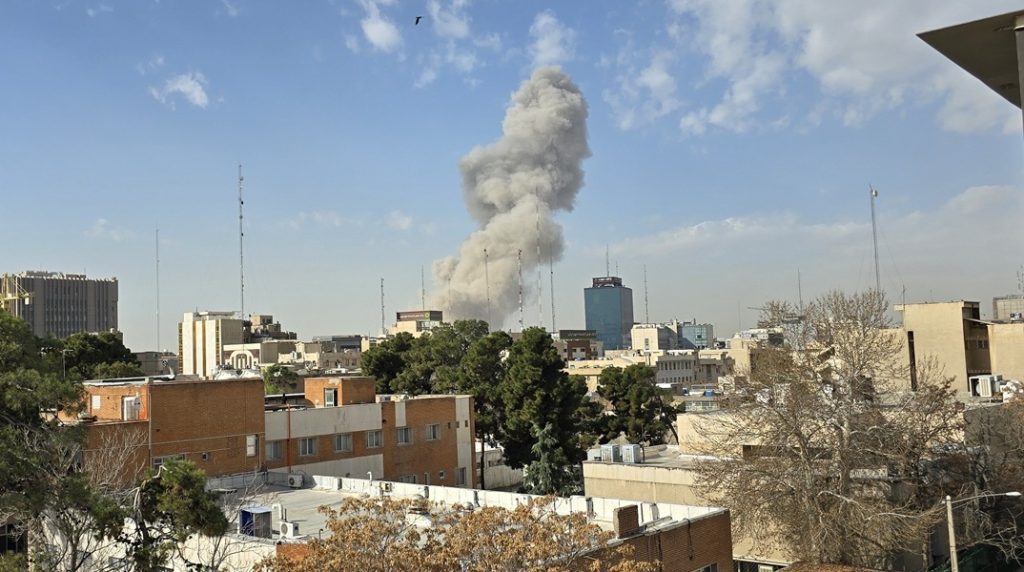 Ισραήλ-ΗΠΑ: Ποιους στόχους έχουν πλήξει μέχρι τώρα στο Ιράν