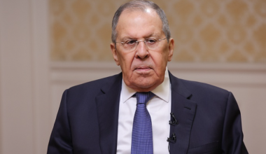 Τηλεφωνική επικοινωνία Σ.Λαβρόφ – Α.Αραγτσί: «Καταδίκασε την απρόκλητη ένοπλη επίθεση ΗΠΑ και Ισραήλ στο Ιράν»