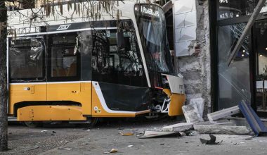 Οι πρώτες δηλώσεις του οδηγού τραμ που ευθύνεται για το δυστύχημα με 2 νεκρούς στο Μιλάνο – Τι ισχυρίστηκε