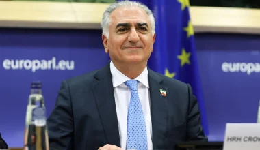 Ρεζάρ Παχλαβί: «Το ισλαμικό καθεστώς θα ηττηθεί και θα ανακτήσουμε την χώρα»