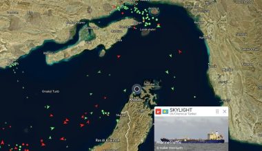 Πρώτο ιρανικό χτύπημα σε πετρελαιοφόρο ανοικτά των ακτών του Ομάν