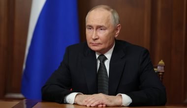 Β.Πούτιν: «Κυνική δολοφονία η εξόντωση του Αγιατολάχ Αλί Χαμενεΐ»