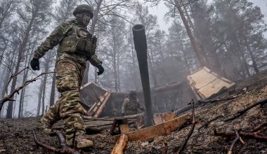 Ρώσοι κομάντος δείχνουν τα πτώματα Ουκρανών στρατιωτών μετά από μάχη στην Νοβοπάβλοφκα – Δείτε βίντεο