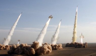 Μπαχρέιν: «Τα συστήματα αεράμυνας αναχαίτισαν νέο κύμα ιρανικών επιθέσεων με βαλλιστικούς πυραύλους και drones»