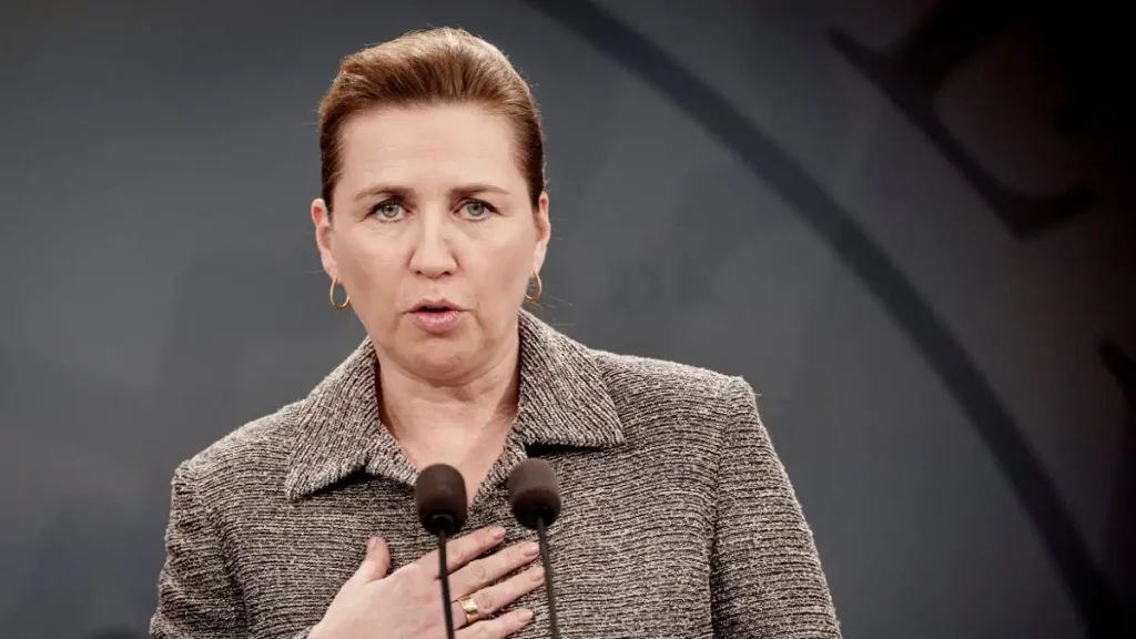 Πρωθυπουργός Δανίας: «Συμφωνήσαμε να συμμετάσχουμε στη νέα στρατηγική πυρηνικής αποτροπής της Γαλλίας»