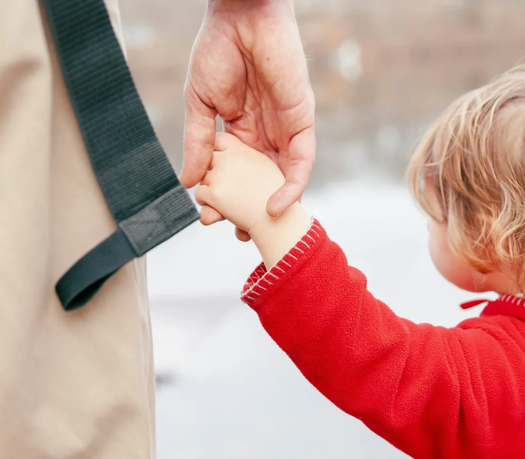 Έτσι υπολογίζεται το επίδομα παιδιού Α21 – Πότε λήγει η προθεσμία για τις αιτήσεις των δικαιούχων