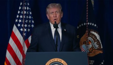 Ν.Τραμπ για το Ιράν: «Πρέπει να “βάλει” μυαλό – Εξετάζονται τρεις πολύ καλοί υποψήφιοι για την ηγεσία»