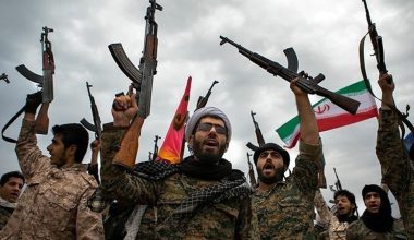 Νύχτα τρόμου στην Τεχεράνη από τις παραστρατιωτικές ομάδες των Basij