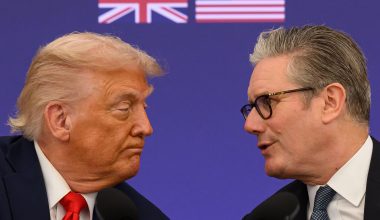 Ντ.Τραμπ για Κιρ Στάρμερ: «Εντάξει δεν έχουμε να κάνουμε και με τον Ουίνστον Τσώρτσιλ»