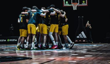 Επιστρέφει στην Ελλάδα η Κ18 του Άρη μετά τον αποκλεισμό στο Άμπου Ντάμπι – Η ανακοίνωση της Aris Alliance