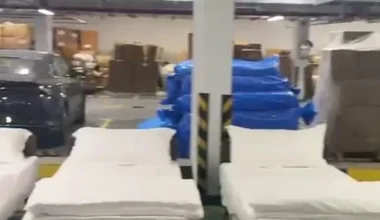 Ντουμπάι: «Καταφύγια πολέμου» έγιναν τα πάρκινγκ ξενοδοχείων – Τουρίστες κοιμούνται στο πάτωμα (φώτο-βίντεο)