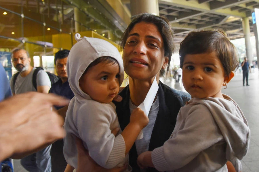 Άνοιξε σε «περιορισμένο βαθμό» το αεροδρόμιο του Ντουμπάι: Οι πρώτες αναχωρήσεις για το σπίτι