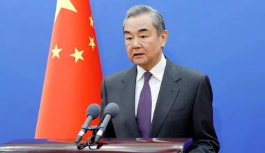 Το Πεκίνο κάλεσε Ουάσιγκτον και  Τελ Αβιβ να σταματήσουν τα πλήγματα κατά του Ιράν