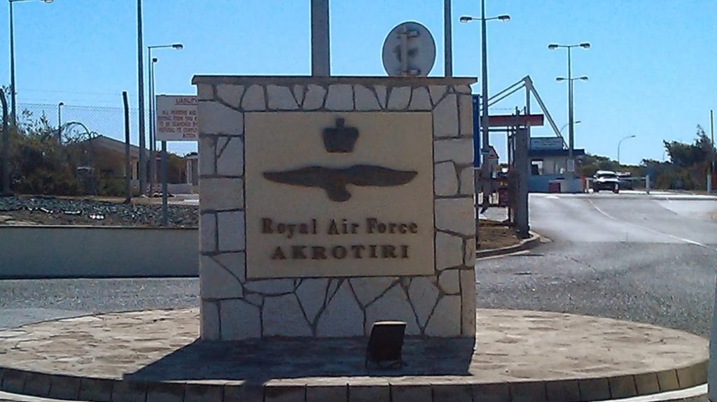 Αντιδήμαρχος Ακρωτηρίου Κύπρου: «Το χωριό έχει εκκενωθεί από χθες – Τέτοια επίθεση δεν έχει ξαναγίνει ποτέ»