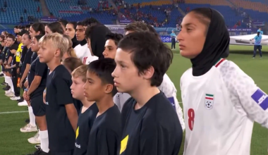 Γυναικείο ποδόσφαιρο: H εθνική ομάδα του Ιράν αρνήθηκε να τραγουδίσει τον ύμνο της χώρα τους (βίντεο)