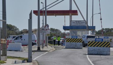 Κύπρος: Σε μοναστήρι κατέφυγαν κάτοικοι του Ακρωτηρίου μετά τα πλήγματα στη βρετανική βάση