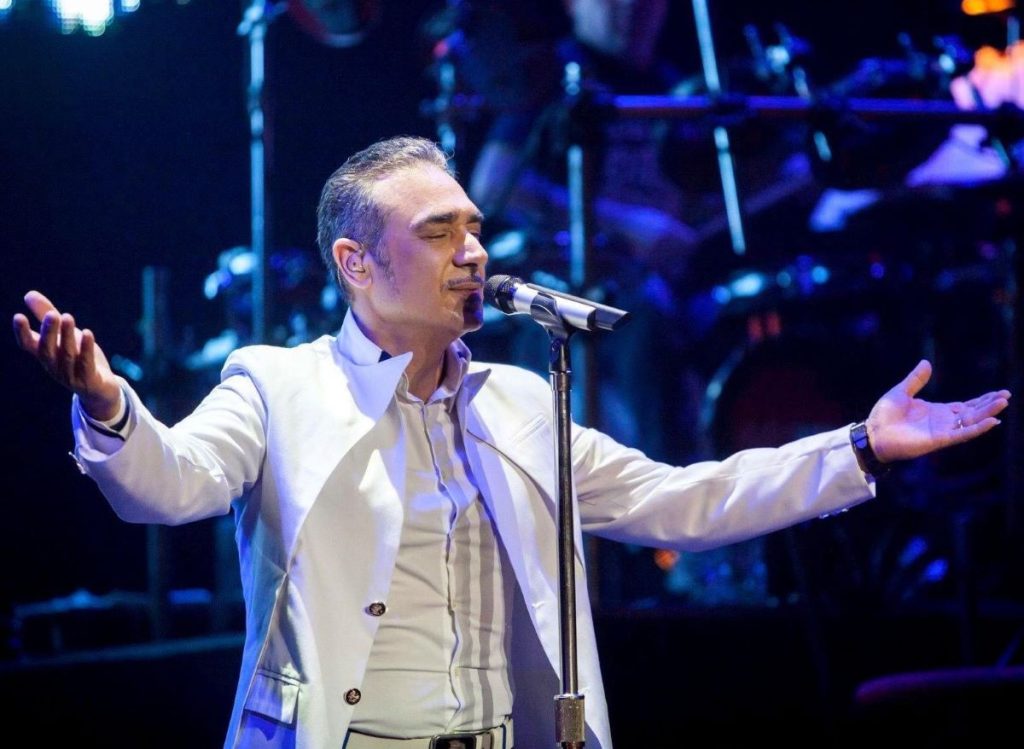 Ν.Σφακιανάκης: H ζωή του τραγουδιστή μετατρέπεται σε ντοκιμαντέρ!