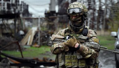 Ρώσος στρατιώτης δίνει την καλύτερη απάντηση στον Ο.Σίρσκι ότι το Ποκρόβσκ δεν έχει καταληφθεί (βίντεο)