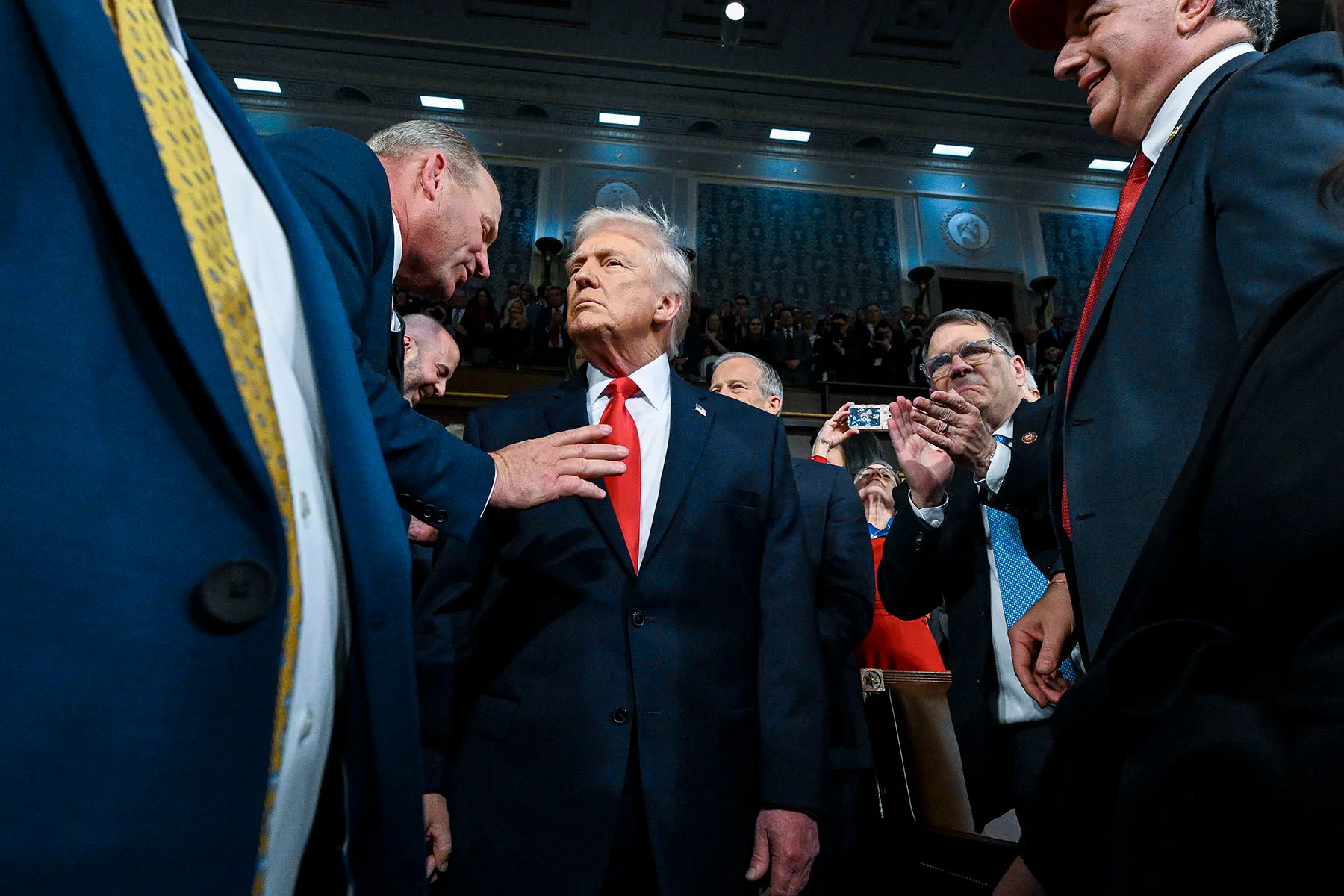 N.Tραμπ: «Η ηγεσία του Ιράν χάθηκε – Τους διαλύσαμε την αεράμυνα, το Ναυτικό και την πολεμική Αεροπορία»