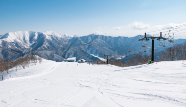 Τραγικό ατύχημα στην Ιαπωνία: 8χρονο κοριτσάκι παρασύρθηκε από snowmobile σε χιονοδρομικό κέντρο και πέθανε