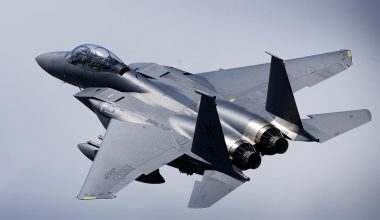 Οι Ιρανοί ισχυρίζονται ότι κατέρριψαν ένα F-15 κοντά στην Τεχεράνη (βίντεο)