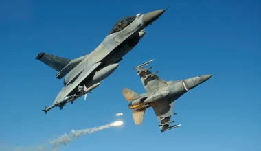 Βίντεο-ντοκουμέντο: Η στιγμή που το ελληνικό F-16 καταρρίπτει το ιρανικό drone νοτιοανατολικά της Κύπρου