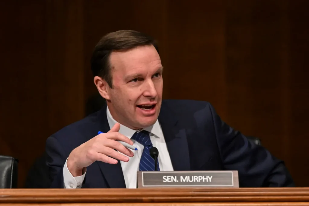 Γερουσιαστής Κρις Μέρφι: «Μας είπαν ότι δεν μπορούν να προστατέψουν τους Αμερικανούς στρατιώτες από τα drones»